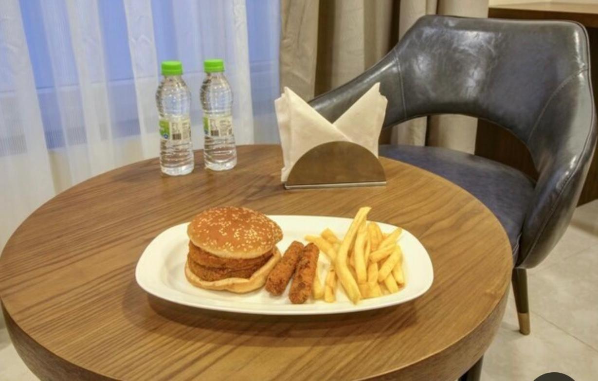 Hotel Season أحمد أباد المظهر الخارجي الصورة