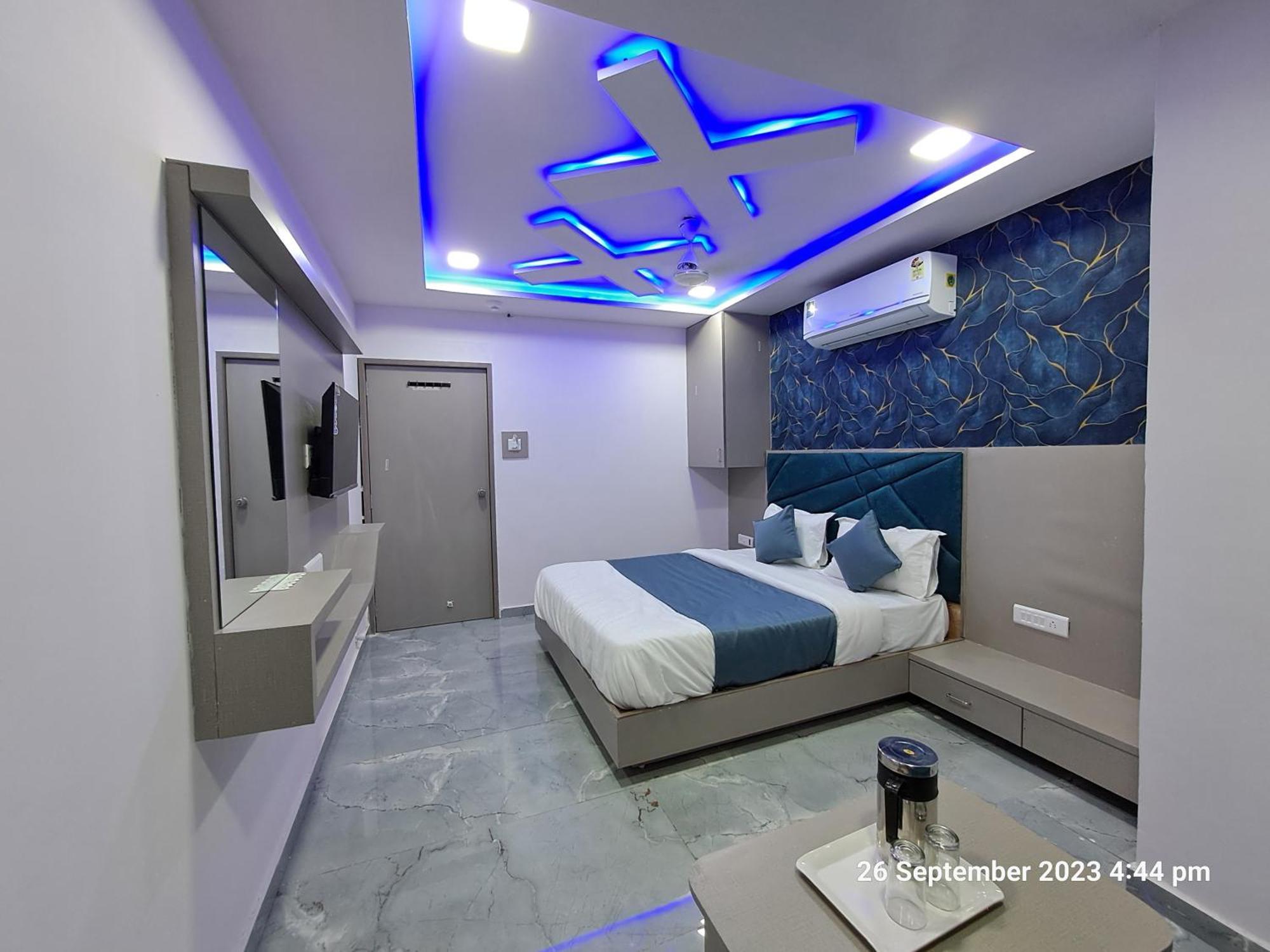 Hotel Season أحمد أباد المظهر الخارجي الصورة